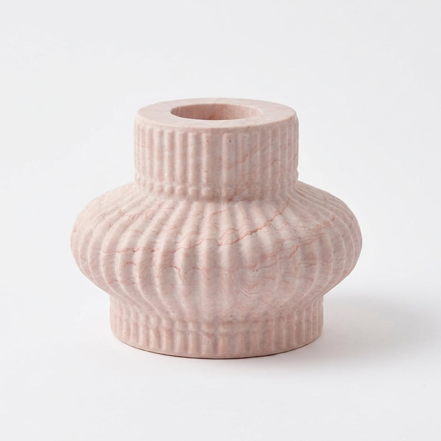 Bougeoir cannelé jesmonite coloris rose marbrée