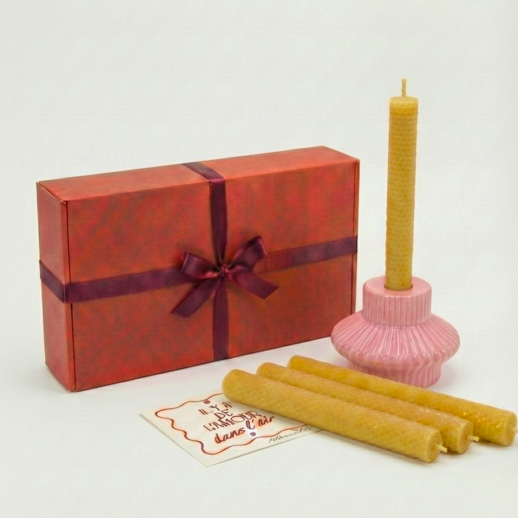 Coffret 4 chandelles et bougeoir en cire d'abeille naturelle - La Fabrique de l'Abeille