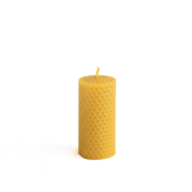 Bougie roulée en cire d'abeille 10h incluse dans le Coffret Découverte