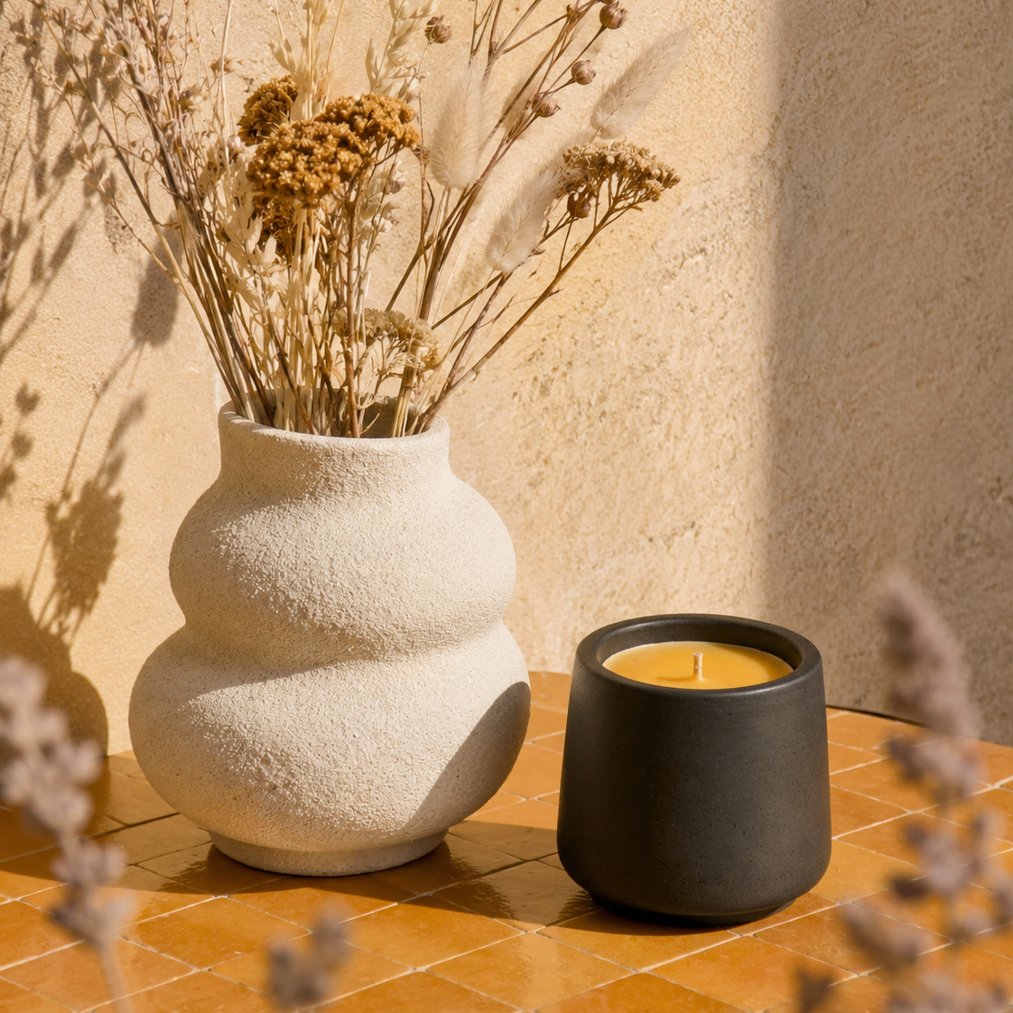 bougie longue durée pot jesmonite noir