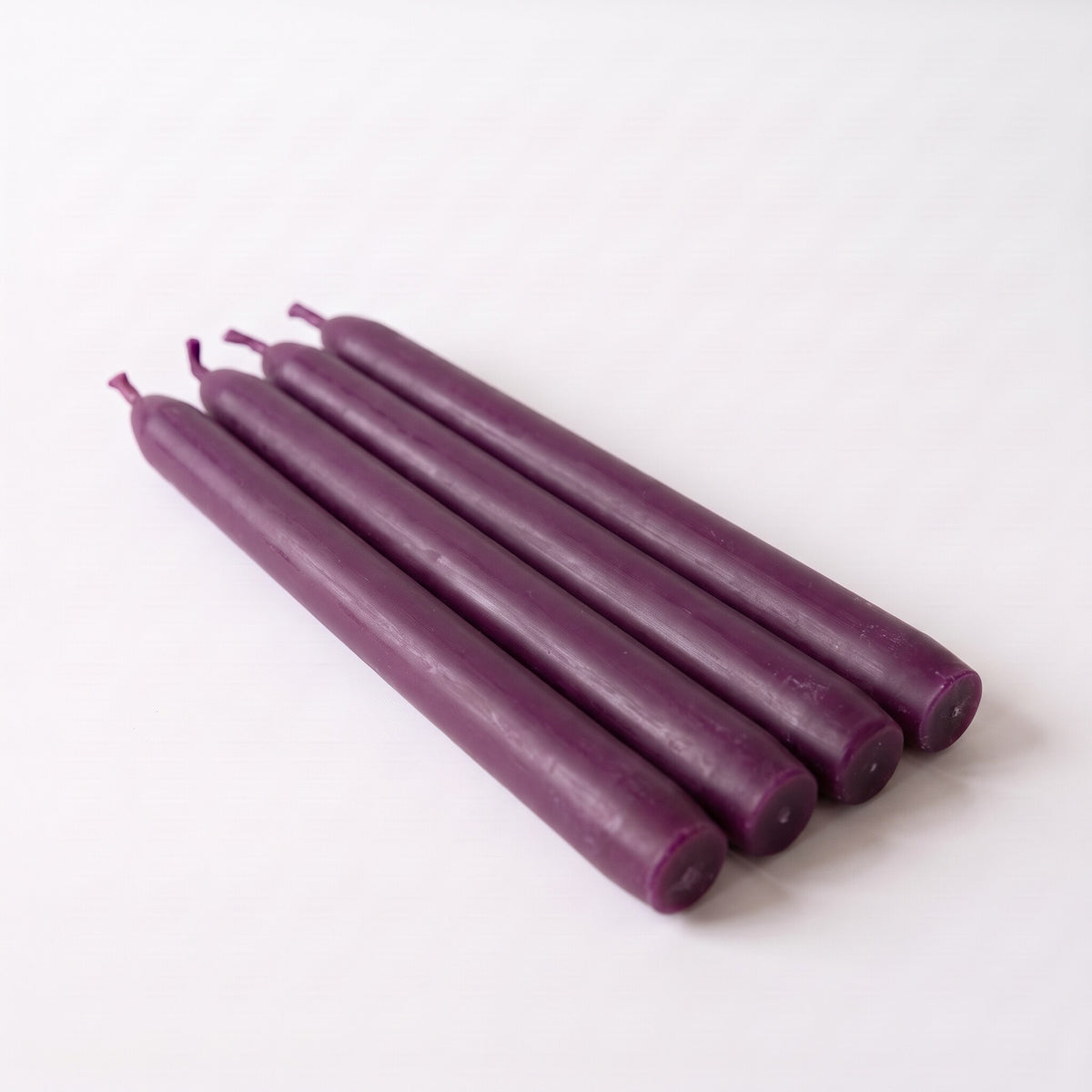 Coffret de 4 cierges violets en cire d'abeille trempés à la main - La Fabrique de l'Abeille