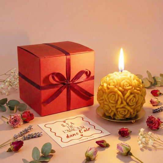 Coffret Saint-Valentin “Éclat de Rose” – Bougie et Support
